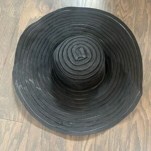 Black Wide-Brimmed Hat